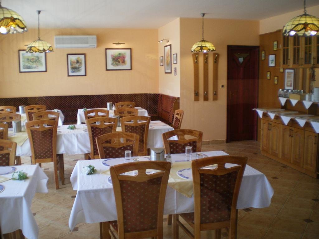 Mediterran-Apartmanok-Harkány Eksteriør billede