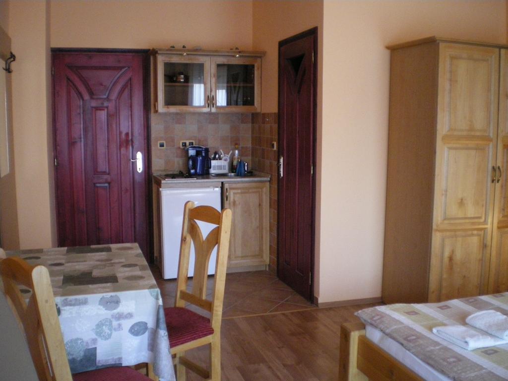 Mediterran-Apartmanok-Harkány Eksteriør billede